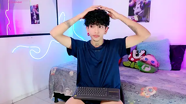 Snapshot of todoroki_g chatting on October 2025 02:45:01 AM todoroki g online show from October 2025 02:45:01 AM