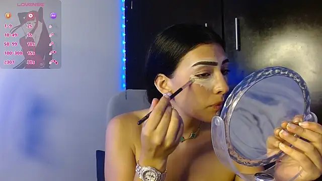 Snapshot of JuliethaFox chatting on October 2025 10:51:02 PM JuliethaFox online show from October 2025 10:51:02 PM