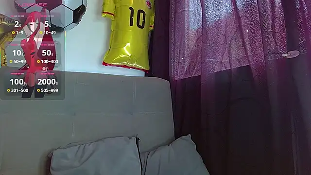 JuliethaFox online show from June 2026 04:44:01 PM