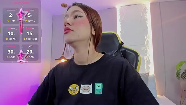 Snapshot of ariel_blossomm chatting on November 2025 12:27:01 PM ariel blossomm online show from November 2025 12:27:01 PM