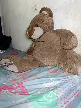 Snapshot of caata_cata chatting on November 2025 07:37:02 PM caata cata online show from November 2025 07:37:02 PM