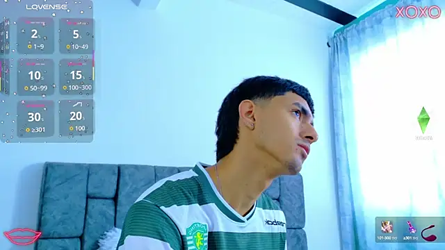 Snapshot of Anthony_carter chatting on October 2025 01:53:02 PM Anthony carter online show from October 2025 01:53:02 PM