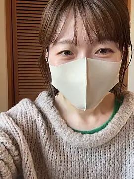 Snapshot of momo_yuipu chatting on November 2025 01:05:02 AM momo yuipu online show from November 2025 01:05:02 AM