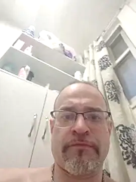 Curious9884 online show from April 2026 11:58:01 AM