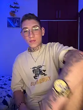 hotxxx 2012 online show from October 2025 08:29:01 PM