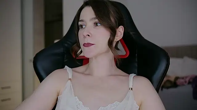 WowHelloAlice online show from March 2026 11:44:02 PM