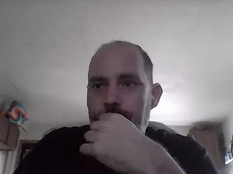 crazyheratic8 online show from April 2026 01:52:02 PM