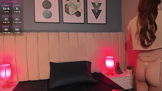 Snapshot of DaimondPink chatting on October 2025 04:01:01 AM DaimondPink online show from October 2025 04:01:01 AM