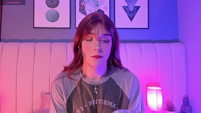 Snapshot of DaimondPink chatting on October 2025 03:45:02 AM DaimondPink online show from October 2025 03:45:02 AM