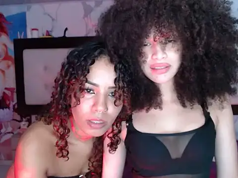 Miiss-Diiamondss online show from October 2025 07:29:01 AM