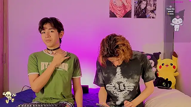 Snapshot of Darcy_and_Stolas chatting on October 2025 12:35:01 AM Darcy and Stolas online show from October 2025 12:35:01 AM