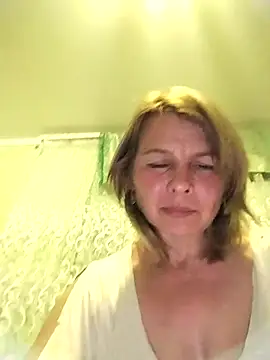 Snapshot of Masha412111 chatting on November 2025 08:44:01 PM Masha412111 online show from November 2025 08:44:01 PM