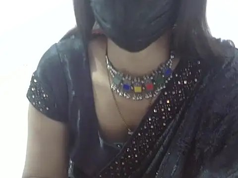 Laila Cute online show from February 2026 03:51:02 AM