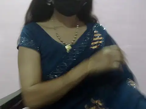 Laila Cute online show from March 2026 02:17:01 PM