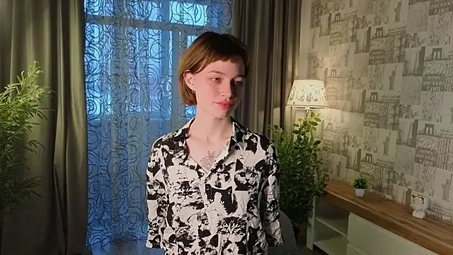 PaulaDauge online show from October 2025 01:03:01 AM