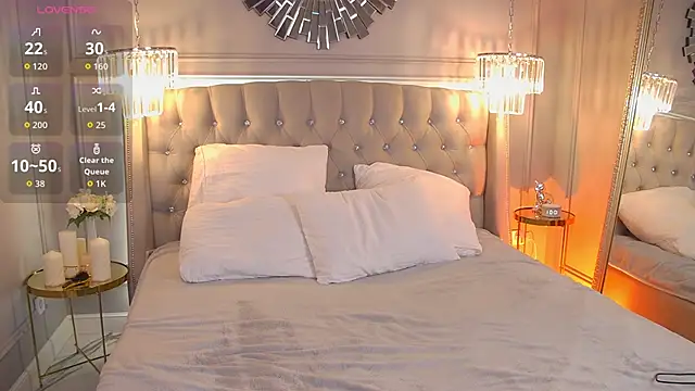 NicoleBellin online show from November 2025 06:02:02 AM