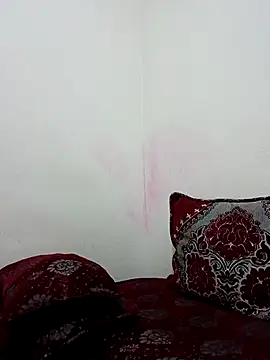 Snapshot of Miss-Queen chatting on May 2026 05:10:01 PM Miss-Queen online show from May 2026 05:10:01 PM
