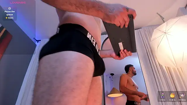 Snapshot of JacobOconner chatting on November 2025 12:43:01 AM JacobOconner online show from November 2025 12:43:01 AM