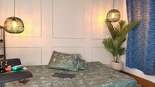 fkenneth macias online show from October 2025 02:34:01 AM