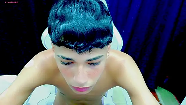 Snapshot of Im_david02 chatting on November 2025 01:34:02 PM Im david02 online show from November 2025 01:34:02 PM