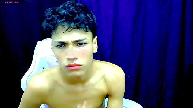 Snapshot of Im_david02 chatting on November 2025 01:11:01 PM Im david02 online show from November 2025 01:11:01 PM