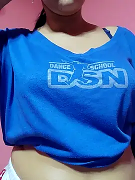 Snapshot of Rihame07 chatting on November 2025 10:48:02 AM Rihame07 online show from November 2025 10:48:02 AM