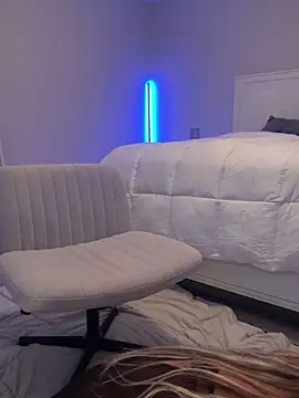 Snapshot of privateplaymilf chatting on November 2025 05:28:02 AM privateplaymilf online show from November 2025 05:28:02 AM