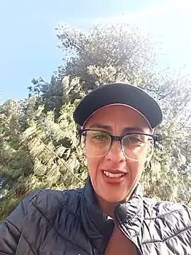 Jade 1-9 online show from January 2026 02:19:01 PM