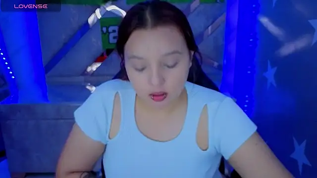 mia foster t online show from July 2026 01:15:02 PM