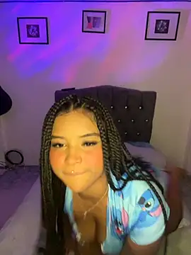 Snapshot of mitschellfox21 chatting on October 2025 04:24:01 AM mitschellfox21 online show from October 2025 04:24:01 AM