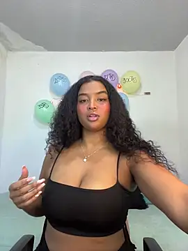 Snapshot of mitschellfox21 chatting on November 2025 03:28:02 AM mitschellfox21 online show from November 2025 03:28:02 AM