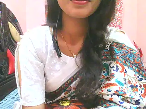 Snapshot of night_queeen7 chatting on November 2025 07:12:01 PM night queeen7 online show from November 2025 07:12:01 PM