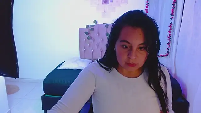 bianca160920 online show from October 2025 02:35:02 PM