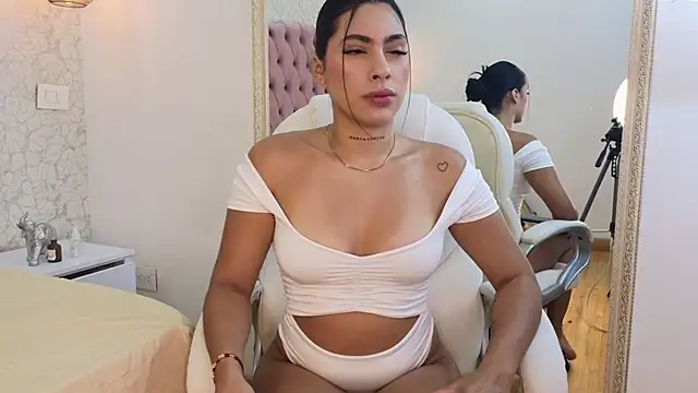 Snapshot of Vanessa_Rain_ chatting on November 2025 08:09:02 PM Vanessa Rain online show from November 2025 08:09:02 PM