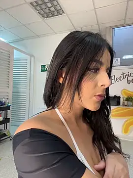 Snapshot of ArieliciousXXX chatting on June 2026 01:14:01 PM ArieliciousXXX online show from June 2026 01:14:01 PM