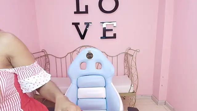 ingrid03 taffur online show from October 2025 07:44:01 PM