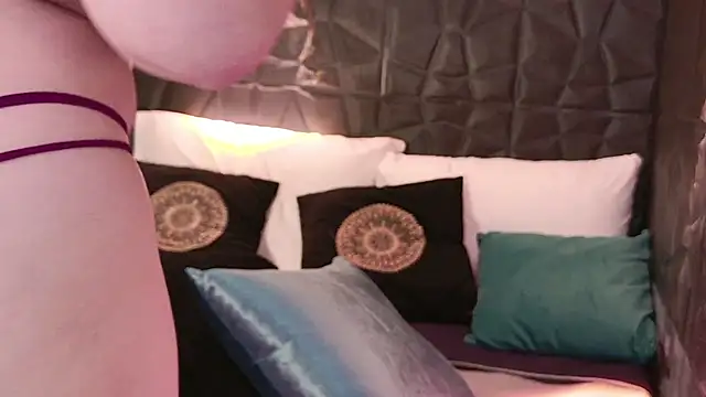 Hurrem99 online show from October 2025 08:08:01 PM