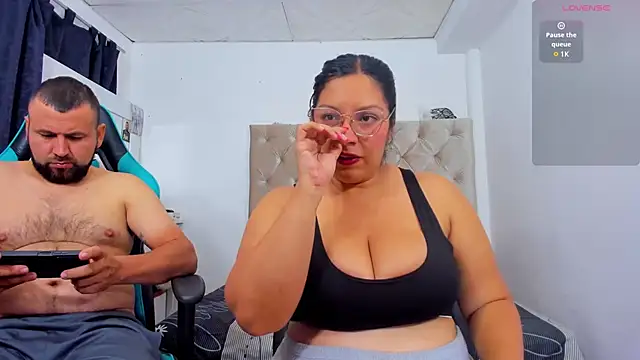 Snapshot of milo_mila01 chatting on November 2025 01:27:02 AM milo mila01 online show from November 2025 01:27:02 AM