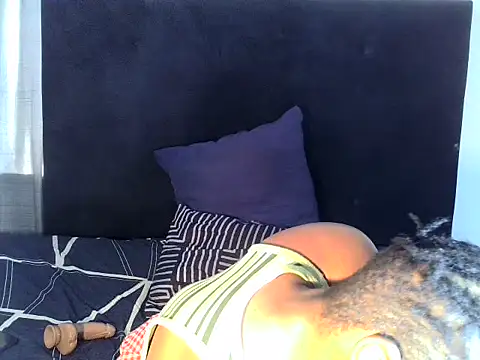 Snapshot of ShyHun16 chatting on November 2025 03:36:01 PM ShyHun16 online show from November 2025 03:36:01 PM