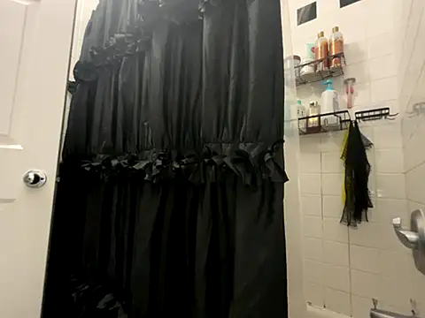 Snapshot of Princessivy56 chatting on November 2025 09:19:02 AM Princessivy56 online show from November 2025 09:19:02 AM