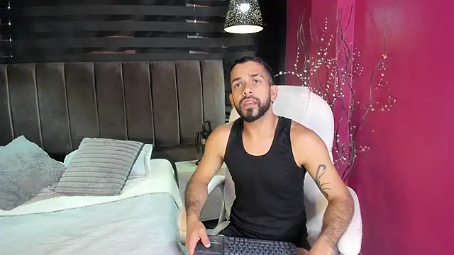 Snapshot of Lobo_sex21 chatting on October 2025 07:36:01 PM Lobo sex21 online show from October 2025 07:36:01 PM