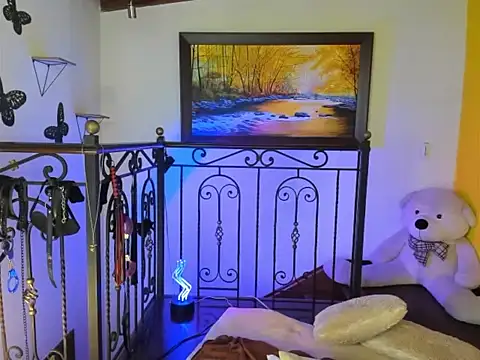 Zulyhenao online show from December 2025 02:43:02 AM