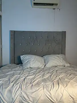 Perrys1502 online show from October 2025 09:21:01 AM