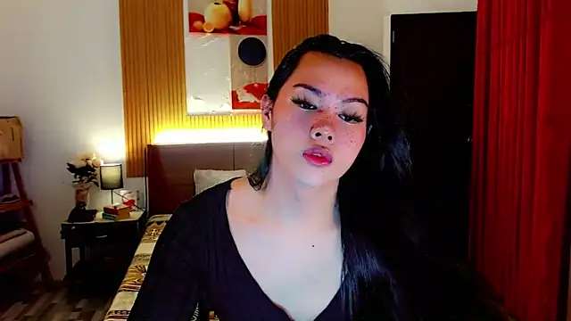 fallinLunaxX online show from November 2025 03:04:01 PM