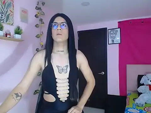 verodivinequeen  online show from October 2025 09:57:02 PM