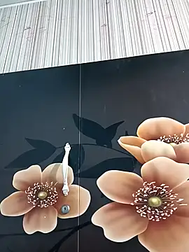 Snapshot of tulip-bae chatting on October 2025 12:57:01 AM tulip-bae online show from October 2025 12:57:01 AM