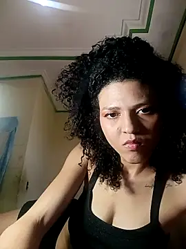 Snapshot of Larissinhamm chatting on October 2025 04:09:02 PM Larissinhamm online show from October 2025 04:09:02 PM