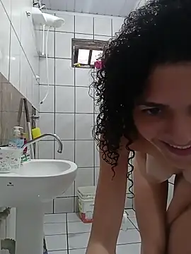 Snapshot of Larissinhamm chatting on November 2025 06:26:01 PM Larissinhamm online show from November 2025 06:26:01 PM