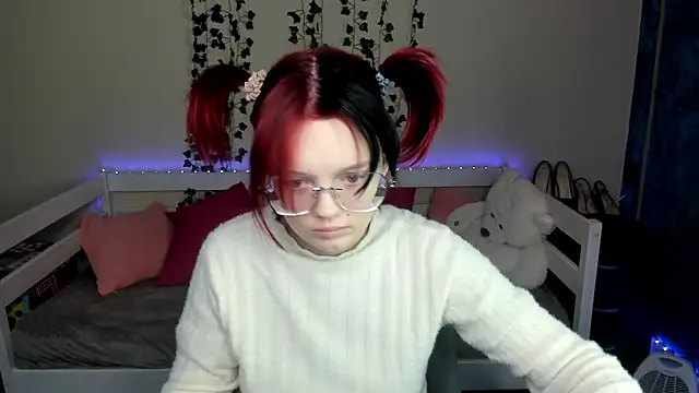 Snapshot of shy_elina01 chatting on November 2025 10:46:02 AM shy elina01 online show from November 2025 10:46:02 AM