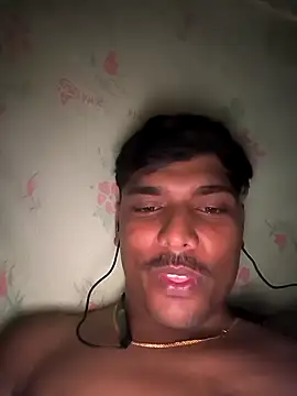 Snapshot of honestbbadboy chatting on October 2025 08:42:01 PM honestbbadboy online show from October 2025 08:42:01 PM